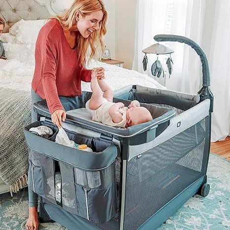Chicco Lullaby Zip Multifunctional Portable Baby Bassin and Changer